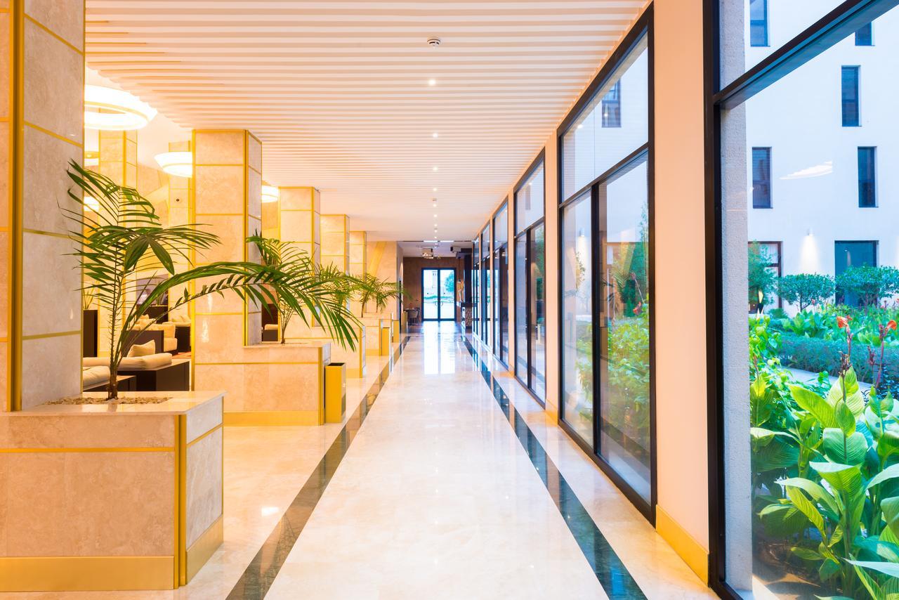 Radisson Blu Hotel Нджамена Экстерьер фото