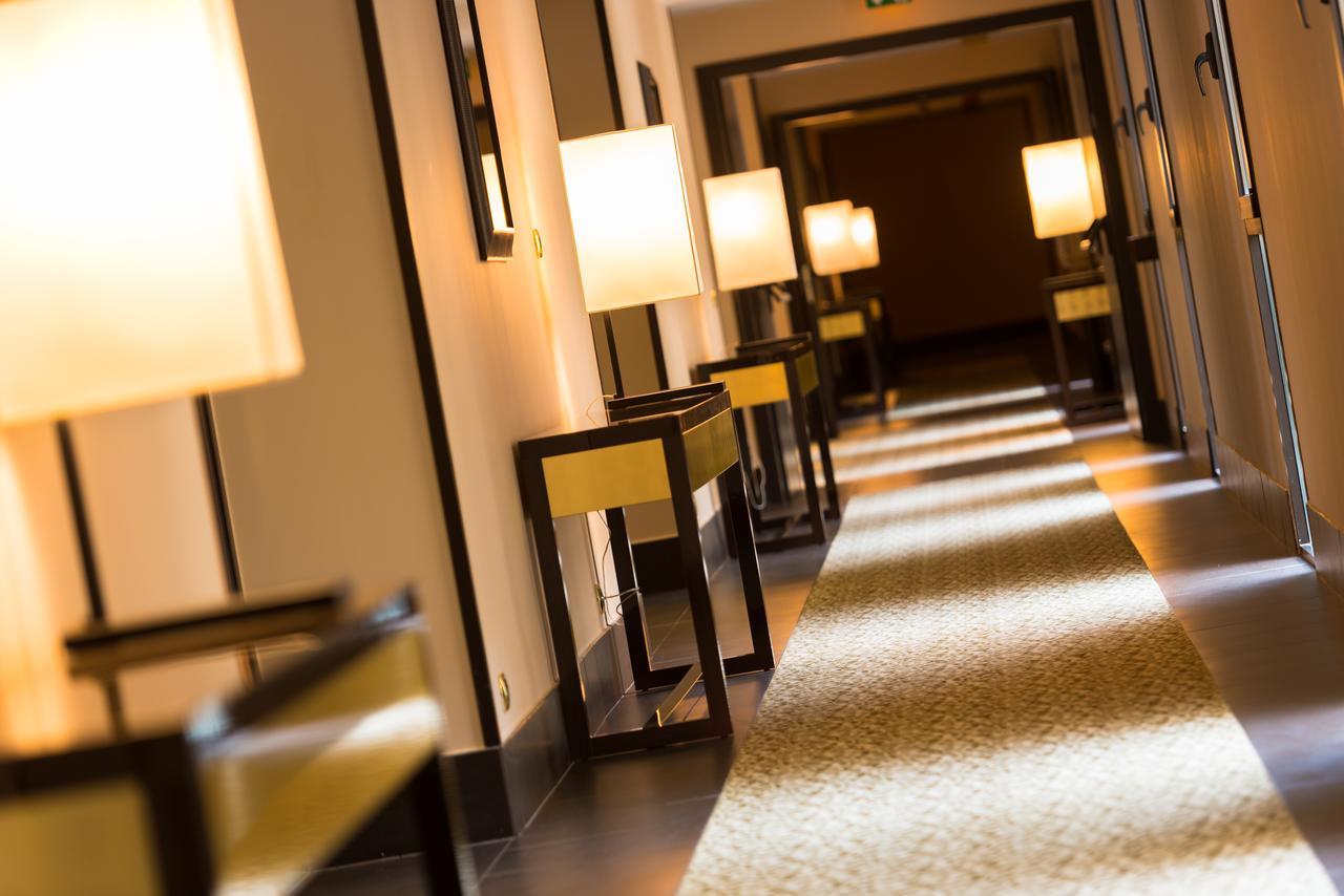 Radisson Blu Hotel Нджамена Экстерьер фото