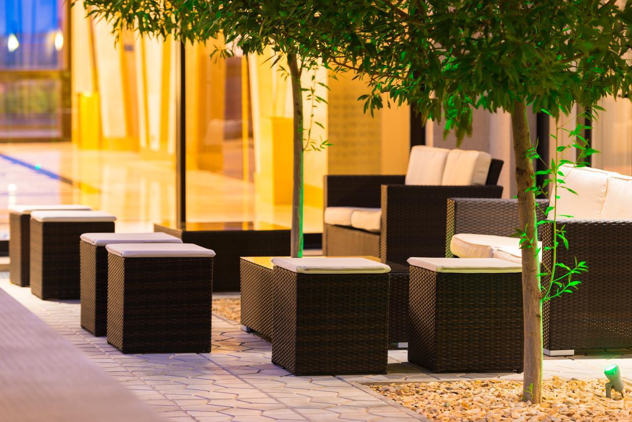 Radisson Blu Hotel Нджамена Экстерьер фото